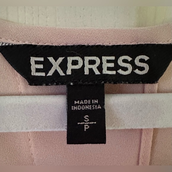 Express Back Slit Tank - Picture 2 of 4